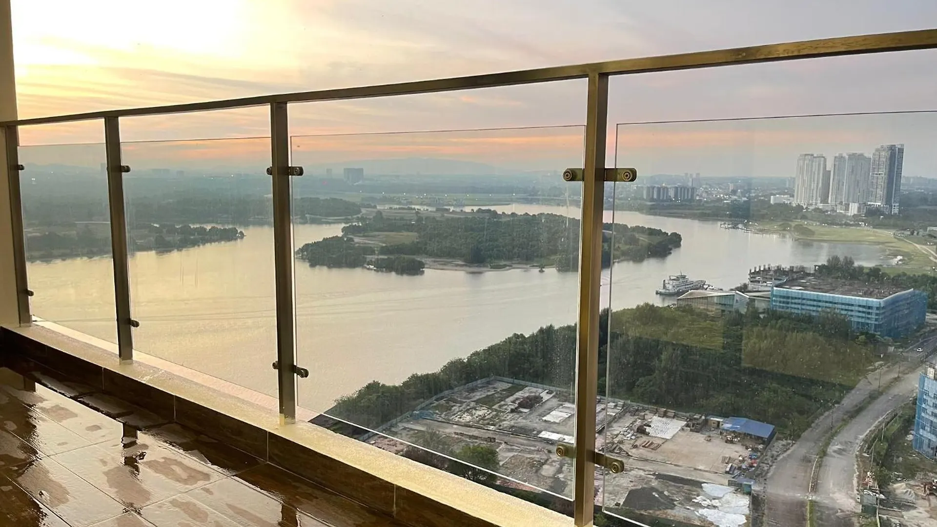 Seaview Danga Bay Gateway Relax With Fee Parking For 8-10 Guest Apartment Johor Bahru